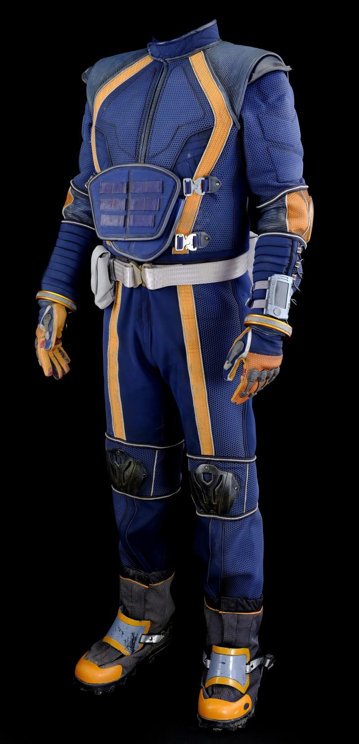 don-west-season-3-spacesuit-under-layers-with-boots-and-accessories