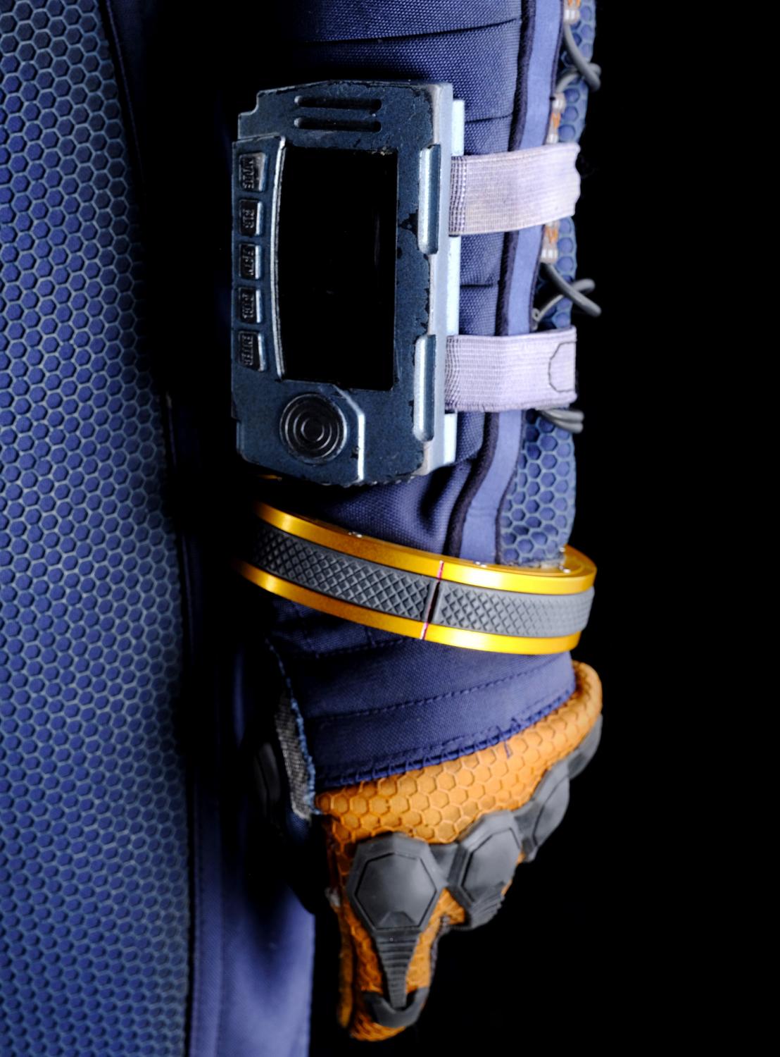 dr-smith-spacesuit-spacesuit-under-layers-and-wrist-communications-device
