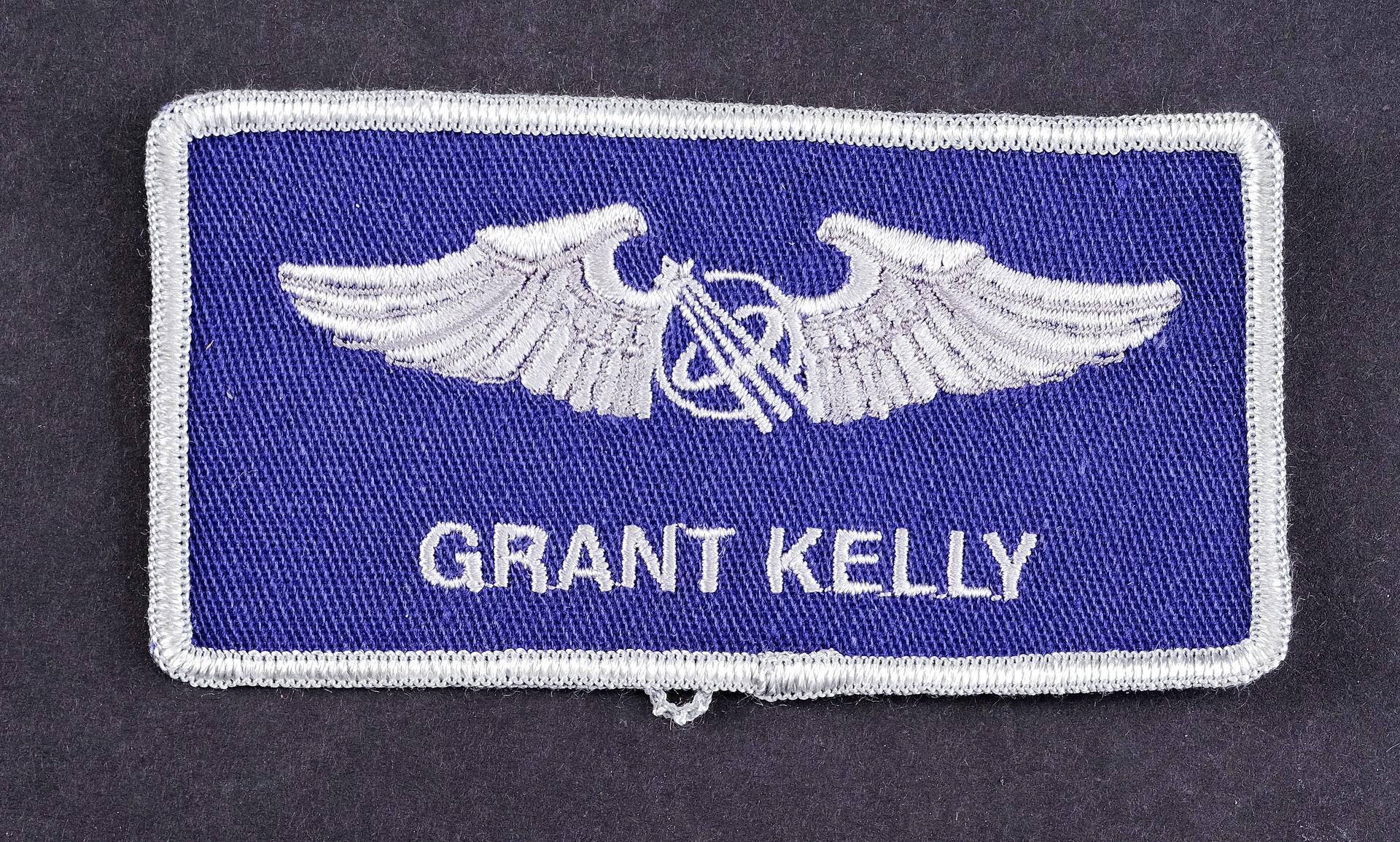 grant-kelly-space-helmet-and-life-support-backpack-with-nasa-patch