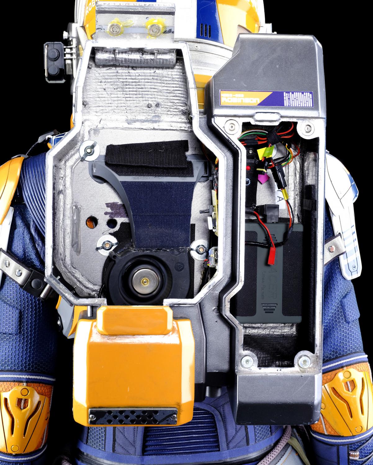 judy-robinson-complete-spacesuit-ensemble-with-life-support-system
