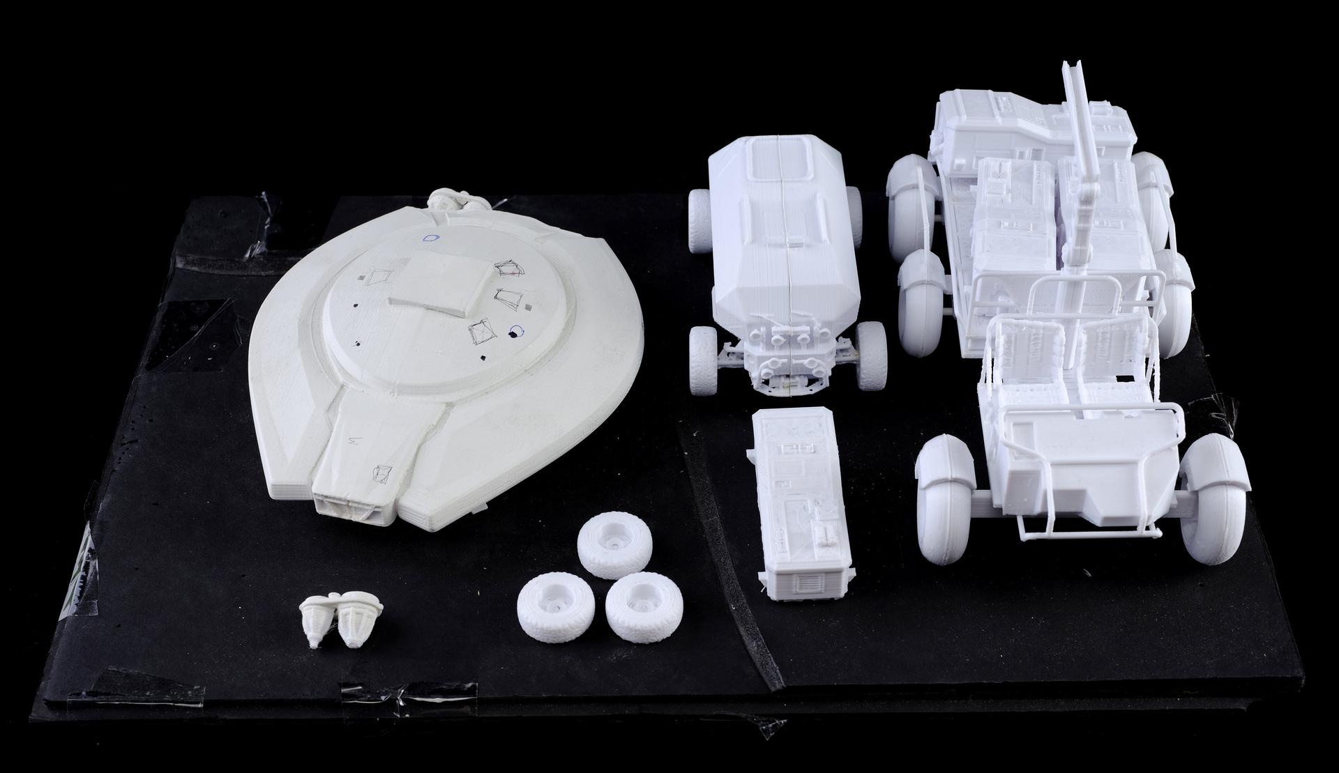 jupiter-and-jupiter-s-exterior-garden-and-chariot-models