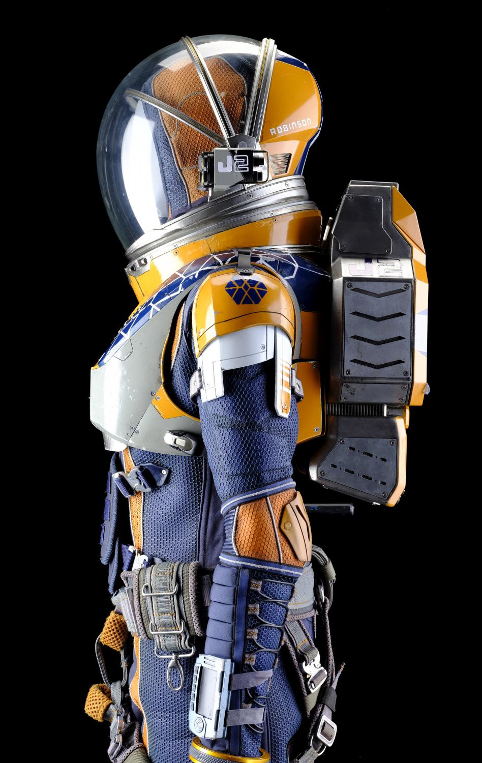 maureen-robinson-complete-spacesuit-ensemble-with-life-support-system