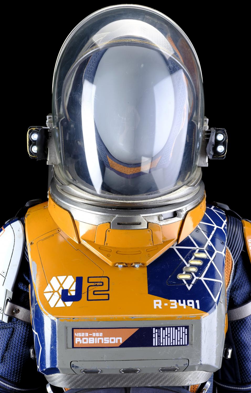 maureen-robinson-complete-spacesuit-ensemble-with-life-support-system