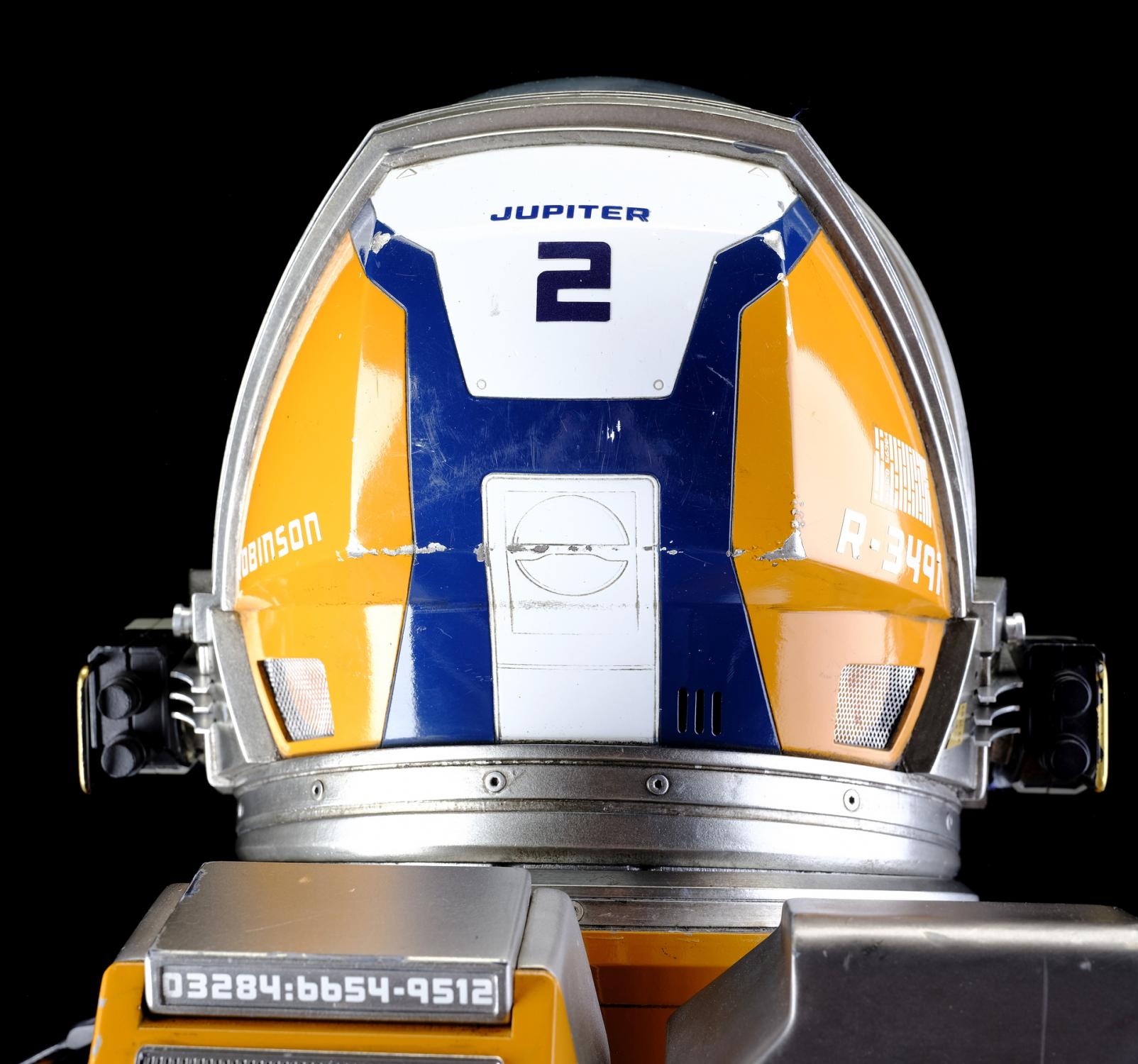 maureen-robinson-complete-spacesuit-ensemble-with-life-support-system