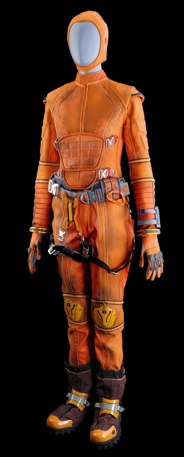 tam-and-ava-roughneck-spacesuit-under-layers-with-boots-and-accessories